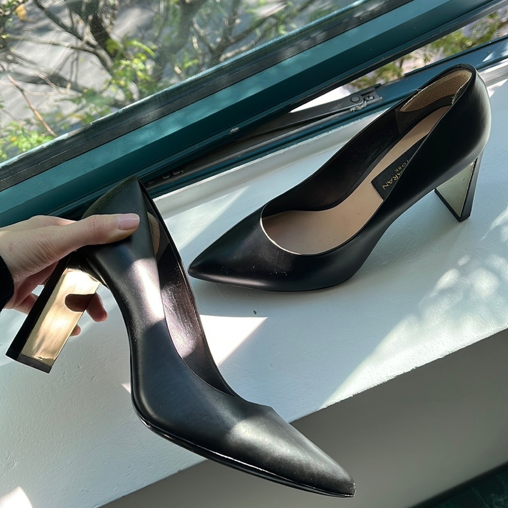 Donna Karen New York Criss Pointed Toe Pump
